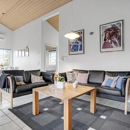 度假居 3 Bedroom Beautiful In Nørre Nebel