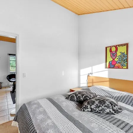 3 Bedroom Beautiful In Holiday home Norre Nebel