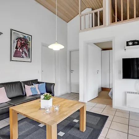Dom wakacyjny 3 Bedroom Beautiful In *
